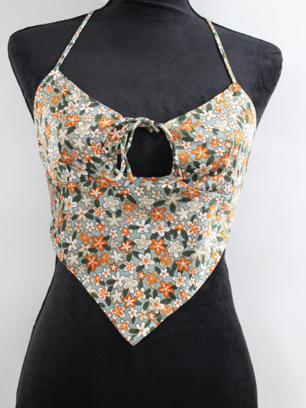 Cotton Candy LA Halter Top, Floral Print, Tie in Front, Top and Back. Size Small